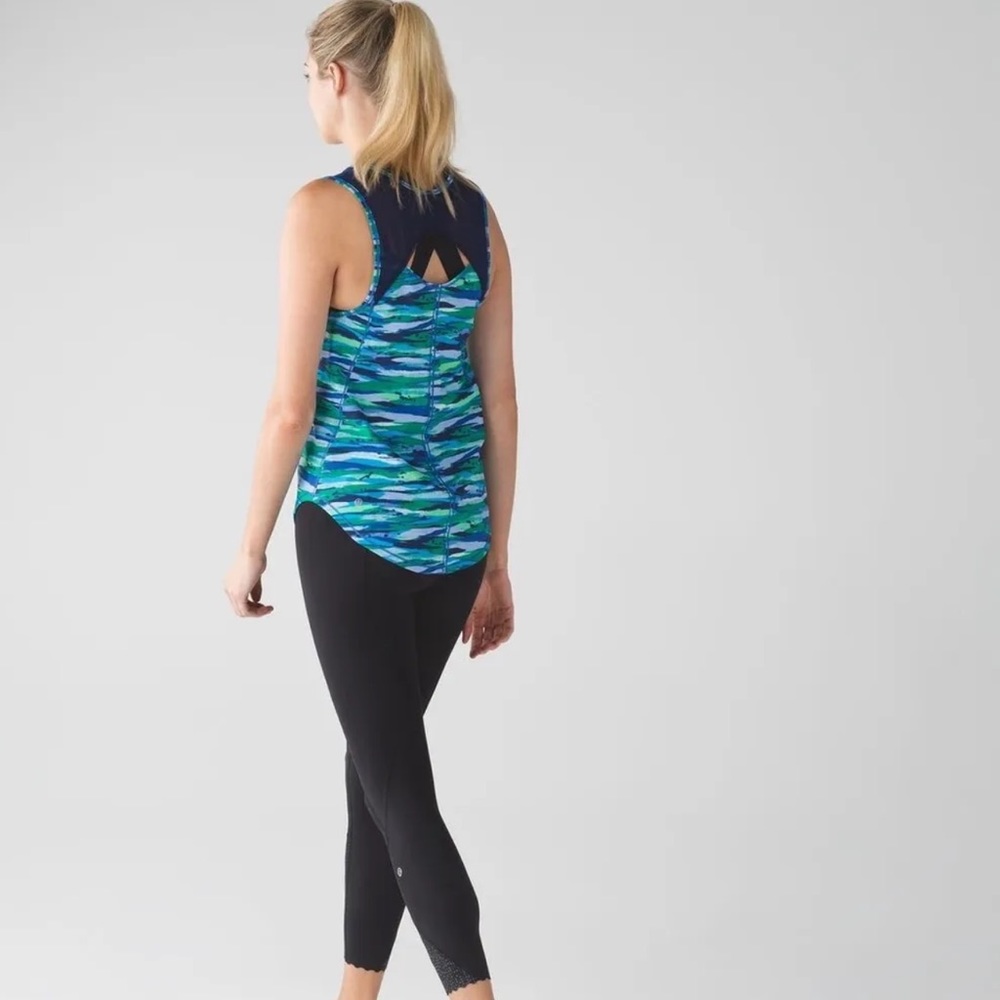 Lululemon Sculpt Tank Seven Wonders Multi Hero Blue View 2